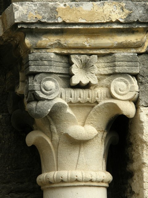 Detail z vzdoby kaple na mostu